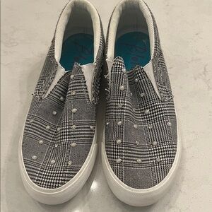 Blowfish Madios Shoe Sz 8